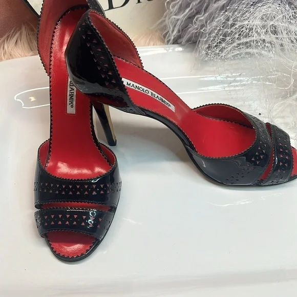 MANOLO BLAHNIK VINTAGE PATENT HEEL - Picture 13 of 13